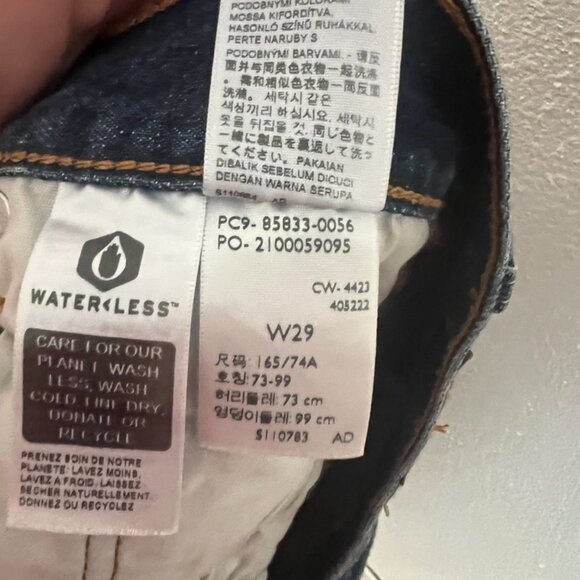 Levi’s 501 High-Rise Denim Shorts - Picture 5 of 6